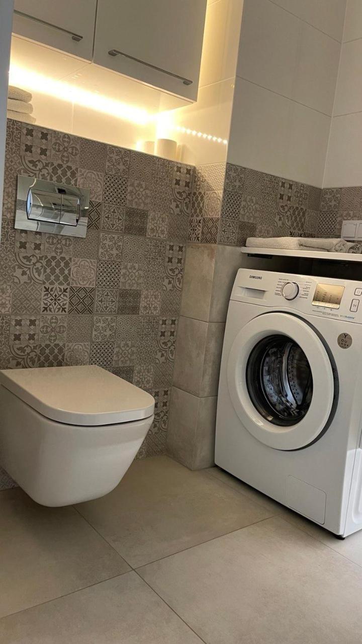 2-Room On Wola, Bright And Cozy Варшава Екстер'єр фото
