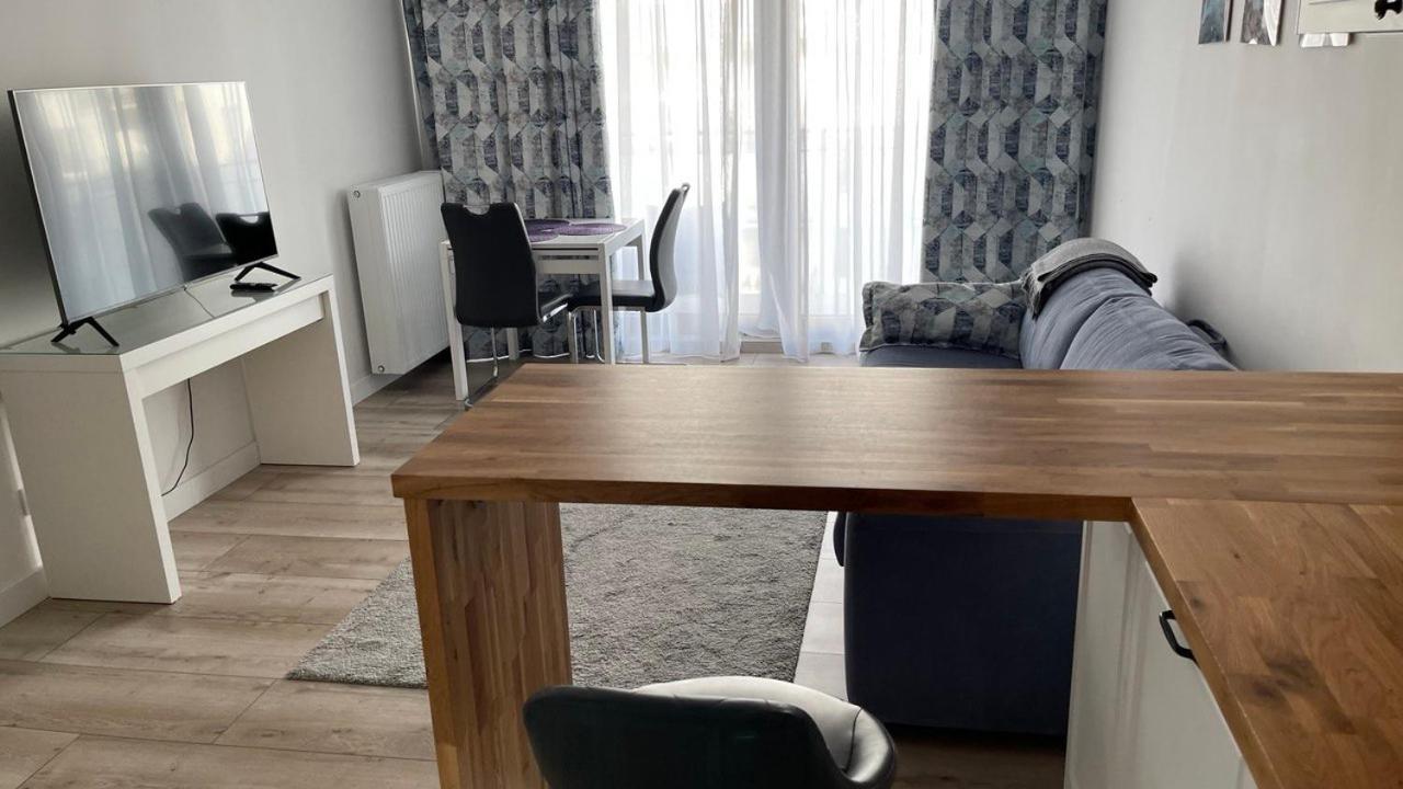2-Room On Wola, Bright And Cozy Варшава Екстер'єр фото